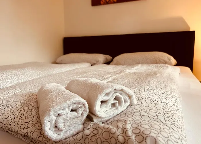 Hide Hébergement de vacances *